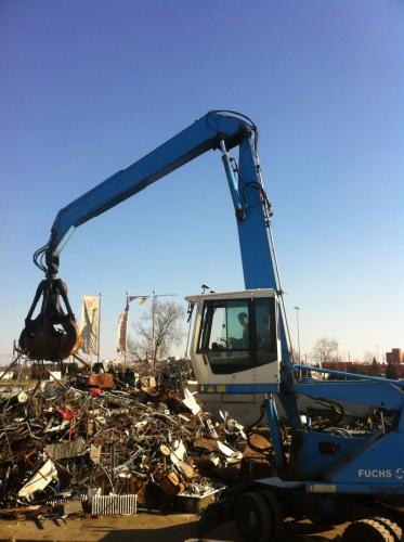 MANIPULACIJA-SIROVINAMA